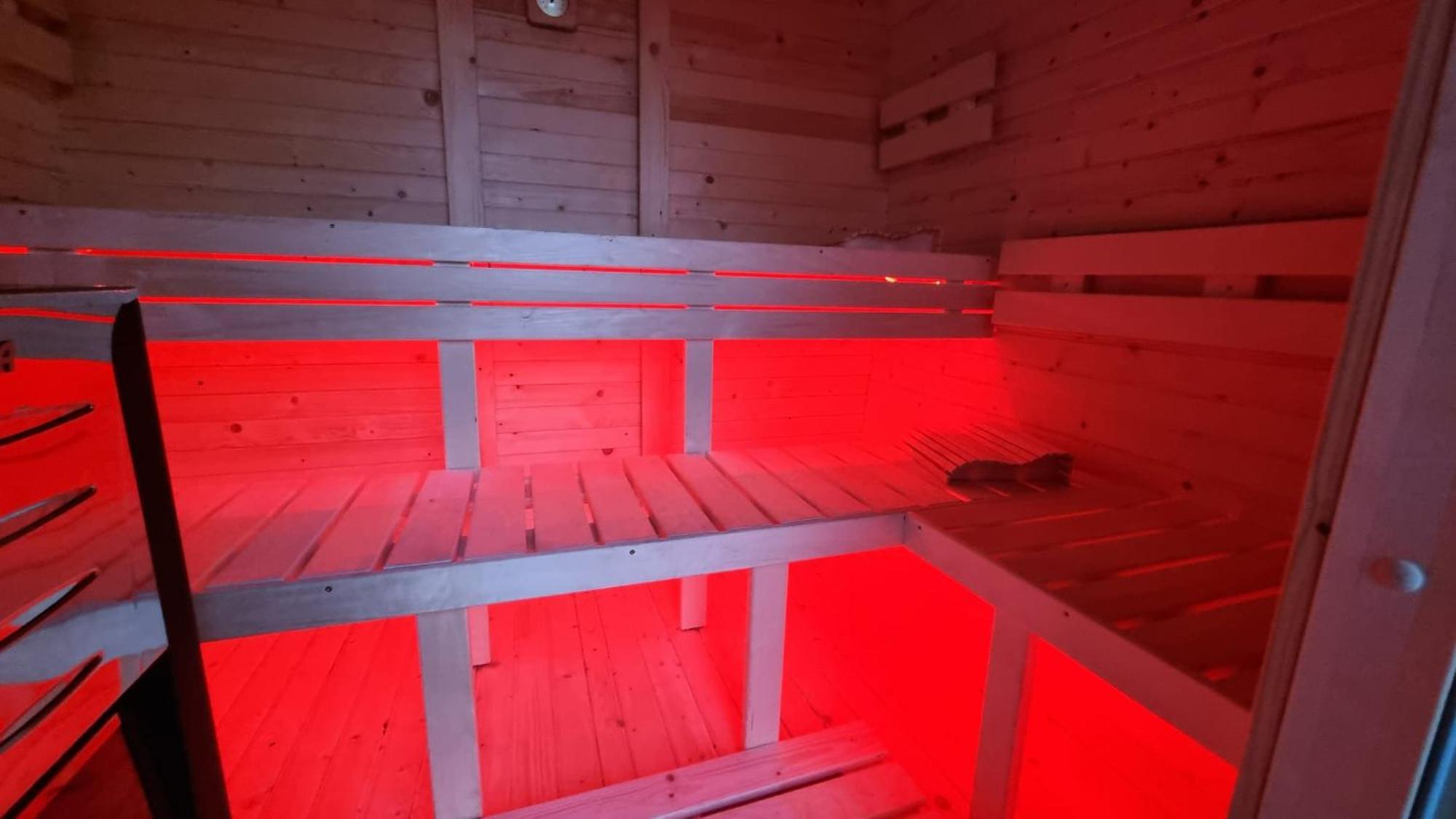 Slapen Bij Bonanza Villa Bantega Kültér fotó